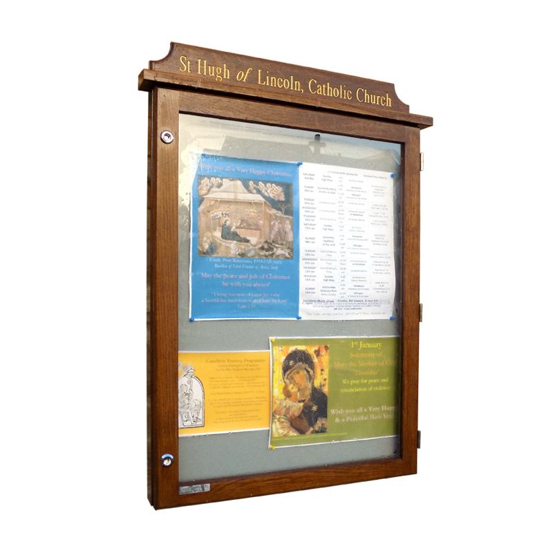 9 x A4 oak noticeboard