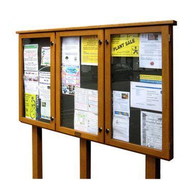 3-bay, 6 x A4 oak noticeboard, portrait format