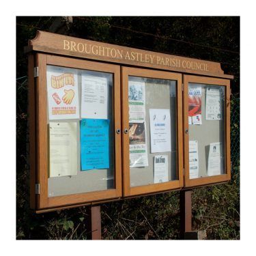 3-bay, 4 x A4, oak noticeboard, post-mounted, shown in situ